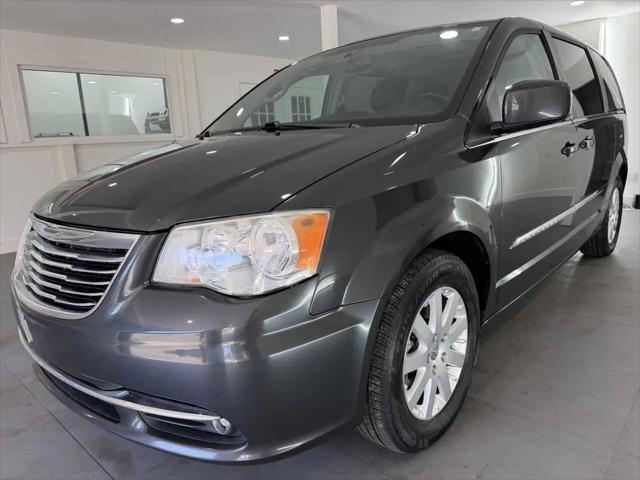 2012 Chrysler Town & Country Touring for sale in Uniontown, OH