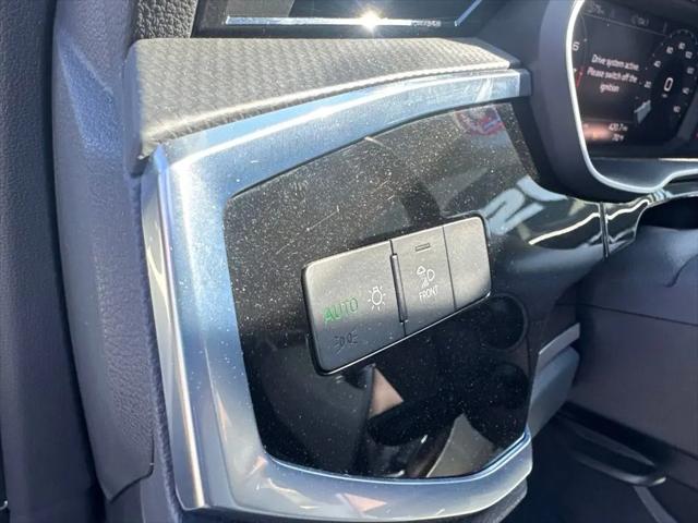 2022 Audi Q3 Premium Plus 45 TFSI S line quattro Tiptronic