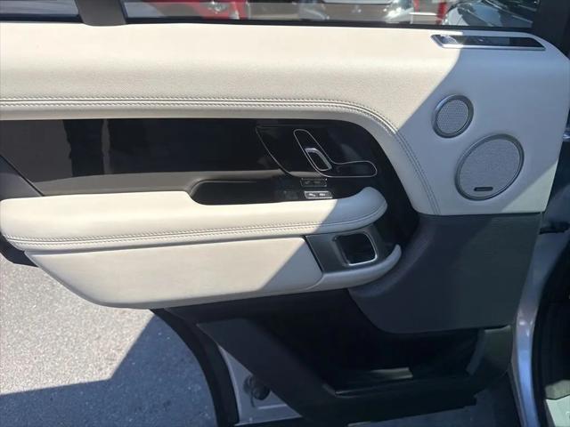 2020 Land Rover Range Rover P525 HSE