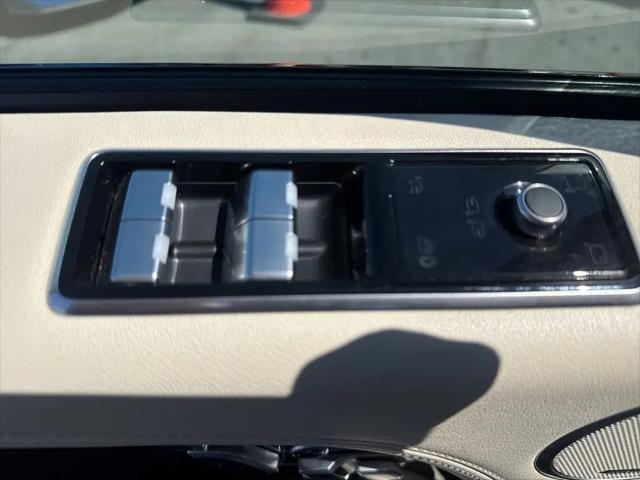 2020 Land Rover Range Rover P525 HSE