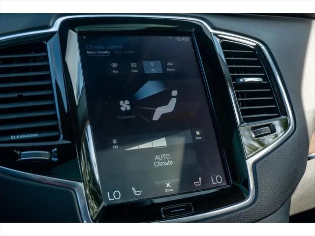 2016 Volvo XC90 T6 Momentum