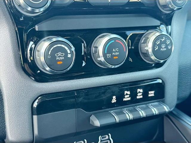 2026 Ram 1500 Express Crew Cab 4x4 57 Box