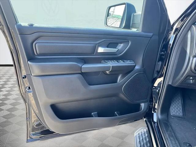2026 Ram 1500 Express Crew Cab 4x4 57 Box
