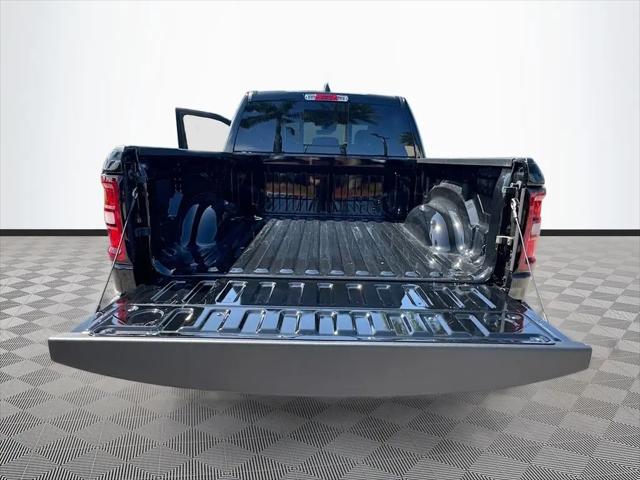 2026 Ram 1500 Express Crew Cab 4x4 57 Box