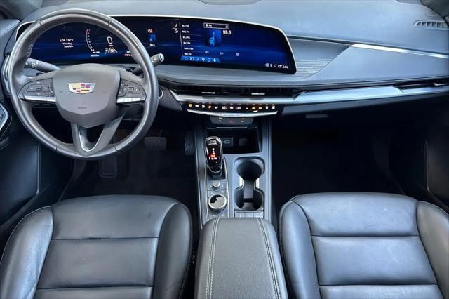 2025 Cadillac XT4 FWD Premium Luxury