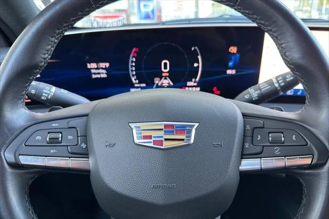 2025 Cadillac XT4 FWD Premium Luxury