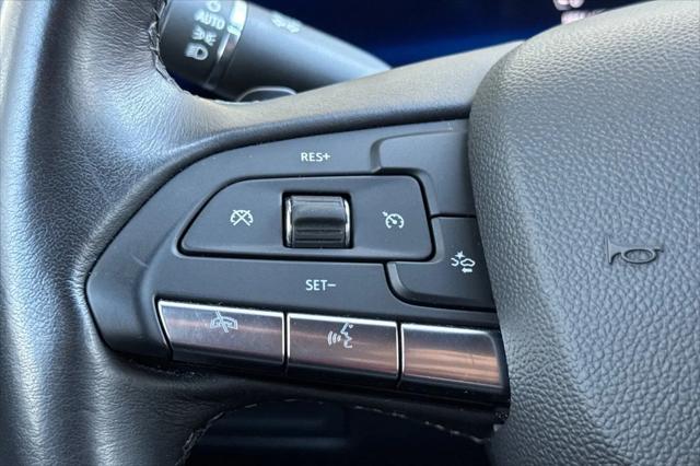 2025 Cadillac XT4 FWD Premium Luxury