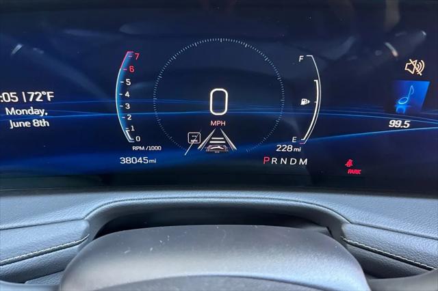 2025 Cadillac XT4 FWD Premium Luxury