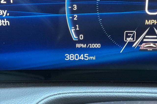 2025 Cadillac XT4 FWD Premium Luxury