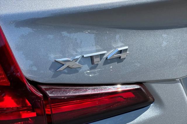 2025 Cadillac XT4 FWD Premium Luxury