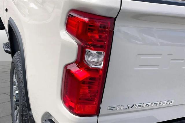 2026 Chevrolet Silverado 2500HD Crew Cab, Standard Bed, WT, 4WD