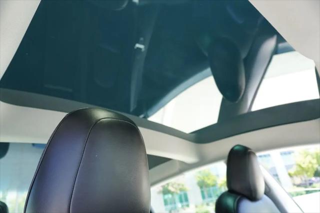 2021 Tesla Model 3 Standard Range Plus Rear-Wheel Drive