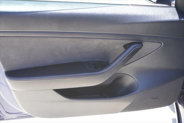2021 Tesla Model 3 Standard Range Plus Rear-Wheel Drive