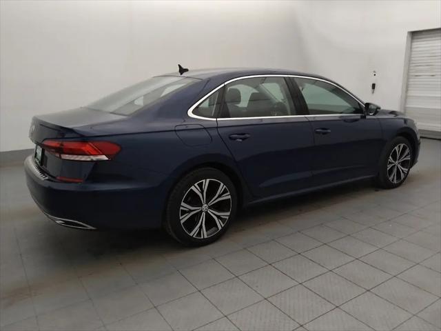 2022 Volkswagen Passat 2.0T SE
