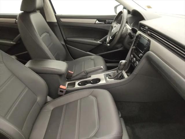 2022 Volkswagen Passat 2.0T SE