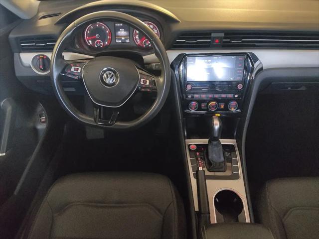 2022 Volkswagen Passat 2.0T SE
