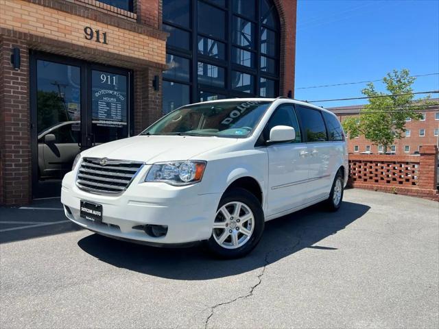 2009 Chrysler Town & Country Touring