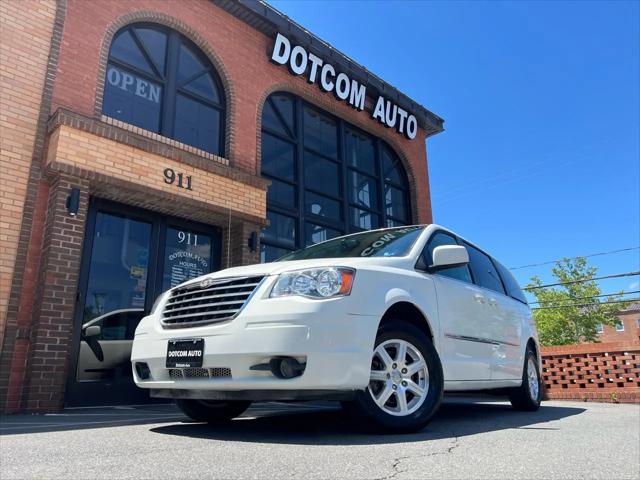 2009 Chrysler Town & Country Touring