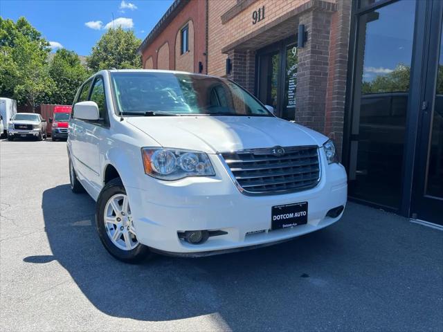 2009 Chrysler Town & Country Touring