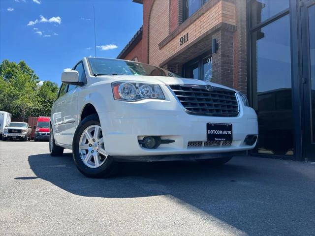 2009 Chrysler Town & Country Touring