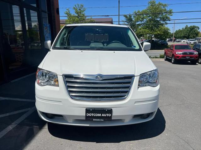 2009 Chrysler Town & Country Touring
