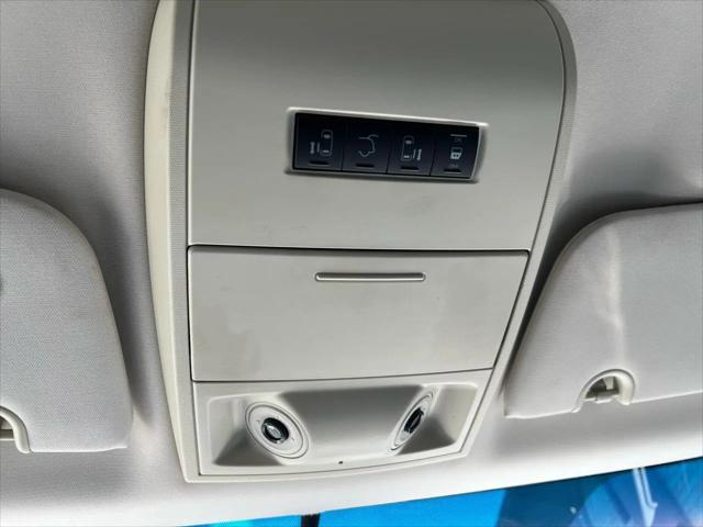 2009 Chrysler Town & Country Touring
