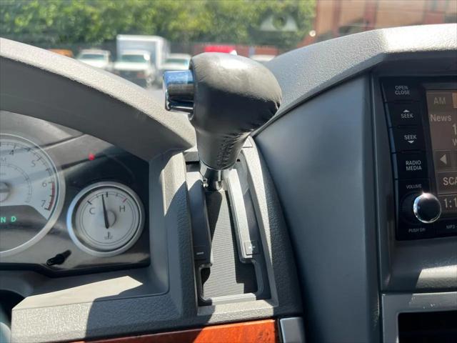 2009 Chrysler Town & Country Touring