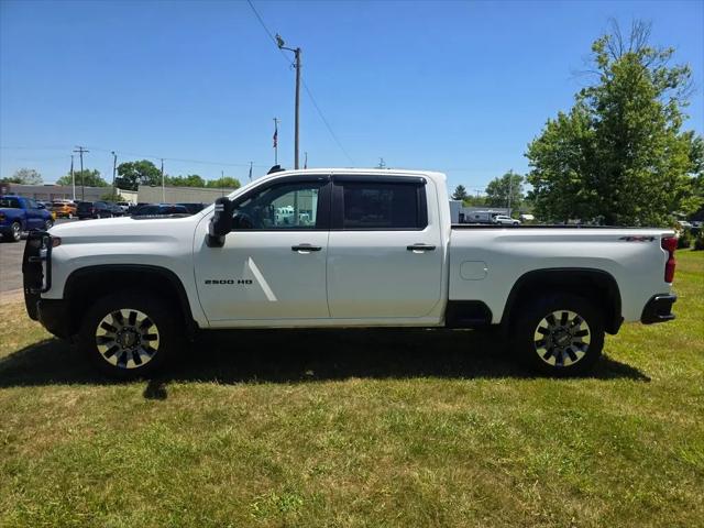 2024 Chevrolet Silverado 2500HD 4WD Crew Cab Standard Bed Custom