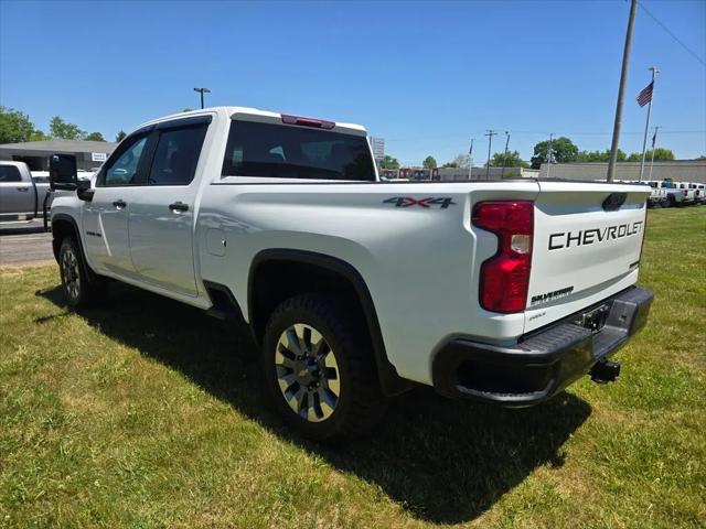 2024 Chevrolet Silverado 2500HD 4WD Crew Cab Standard Bed Custom
