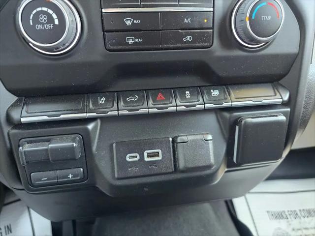 2024 Chevrolet Silverado 2500HD 4WD Crew Cab Standard Bed Custom