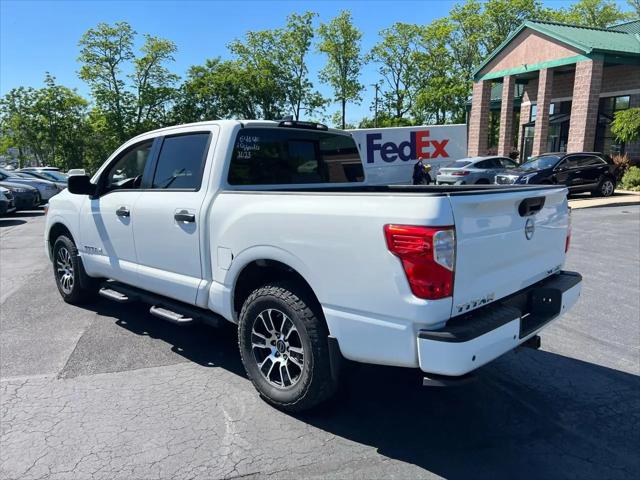 2023 Nissan Titan Crew Cab SV 4x4
