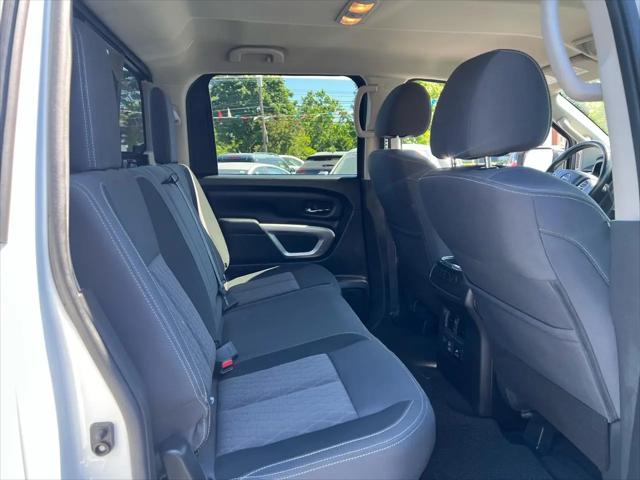2023 Nissan Titan Crew Cab SV 4x4
