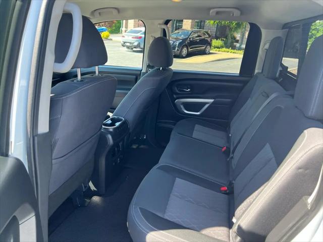 2023 Nissan Titan Crew Cab SV 4x4