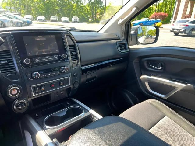 2023 Nissan Titan Crew Cab SV 4x4