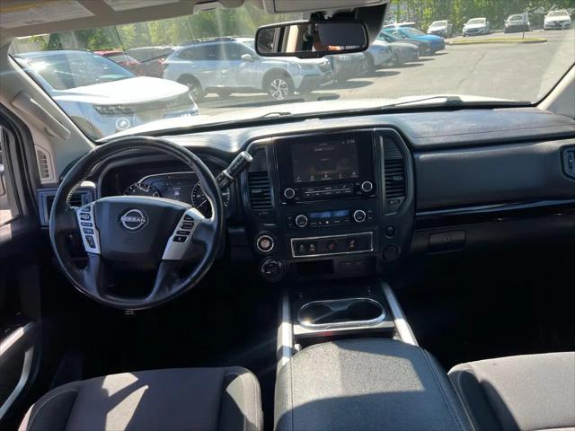 2023 Nissan Titan Crew Cab SV 4x4