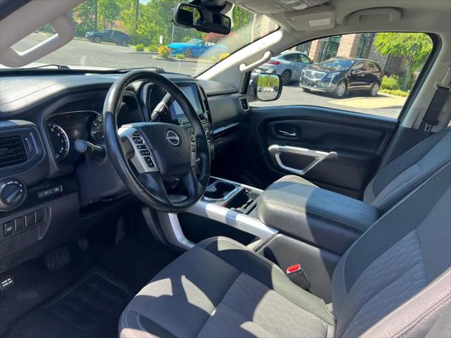 2023 Nissan Titan Crew Cab SV 4x4