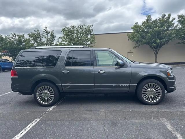 2015 Lincoln Navigator L Standard