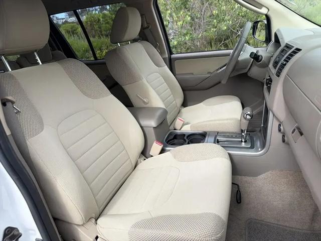 2012 Nissan Pathfinder S