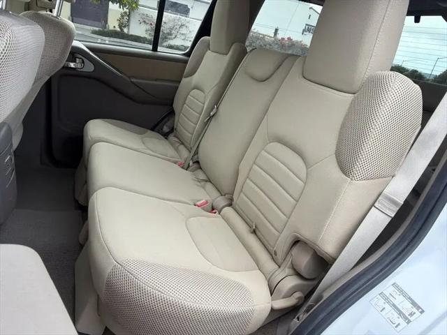 2012 Nissan Pathfinder S