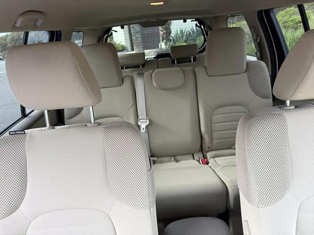 2012 Nissan Pathfinder S