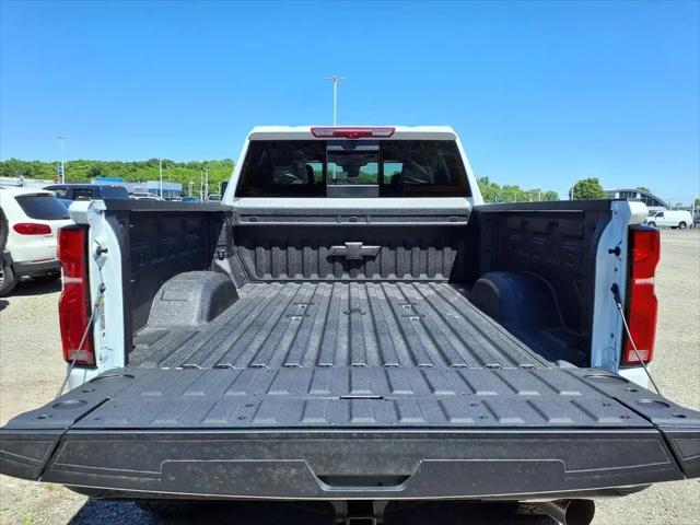 2026 Chevrolet Silverado 2500HD Crew Cab, Standard Bed, XR2, 4WD