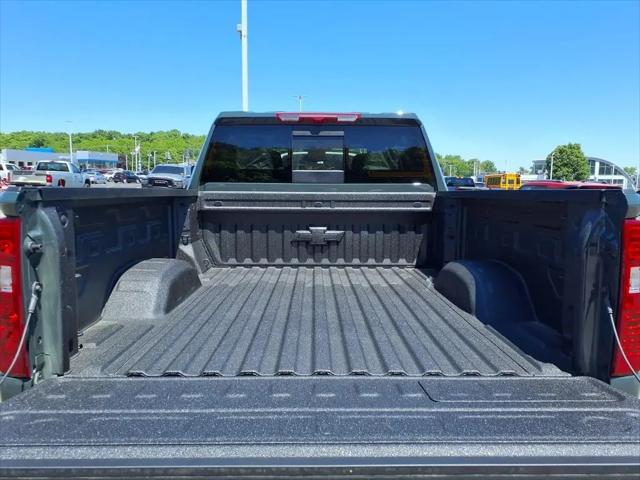 2026 Chevrolet Silverado 2500HD Crew Cab, Standard Bed, LT, 4WD