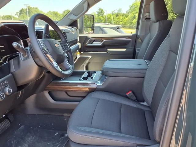 2026 Chevrolet Silverado 2500HD Crew Cab, Standard Bed, LT, 4WD