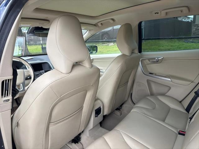 2015 Volvo XC60 T6 Platinum
