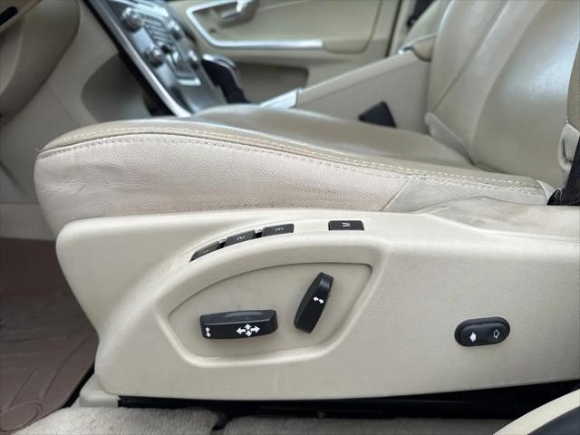 2015 Volvo XC60 T6 Platinum