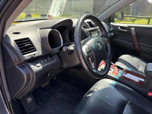 2013 Toyota Highlander Limited V6