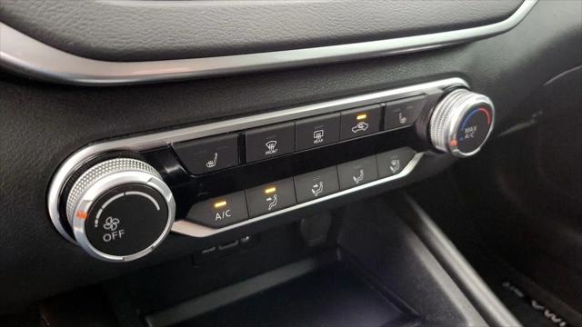 2021 Nissan Altima SR VC-Turbo FWD
