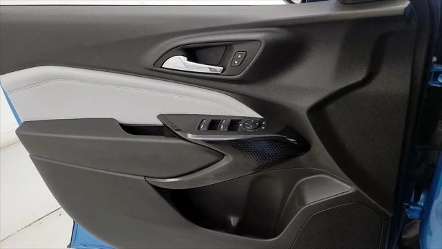2025 Chevrolet Trax FWD LT