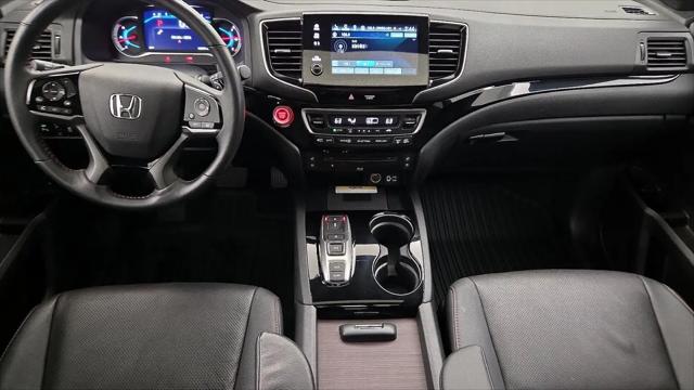 2022 Honda Pilot AWD Black Edition