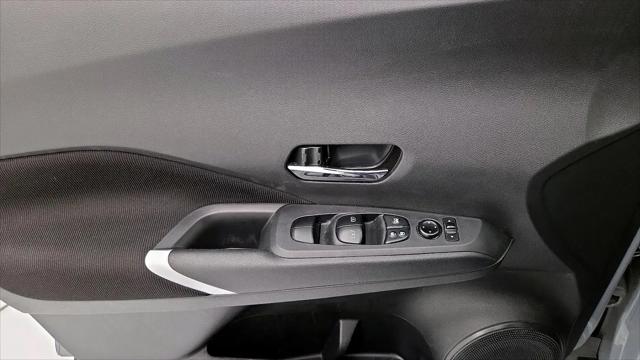 2023 Nissan Kicks SV Xtronic CVT
